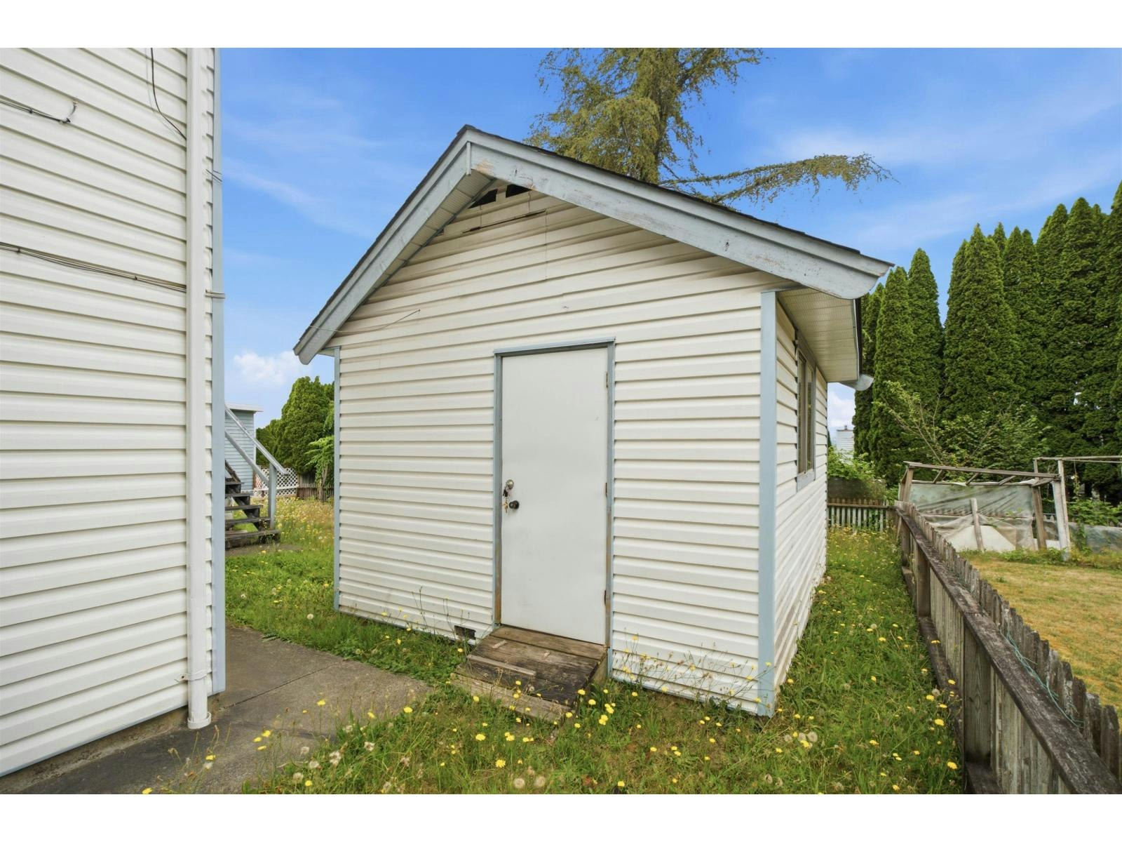 12191 101a Avenue, Surrey, BC, V3V 2Z9 - 24