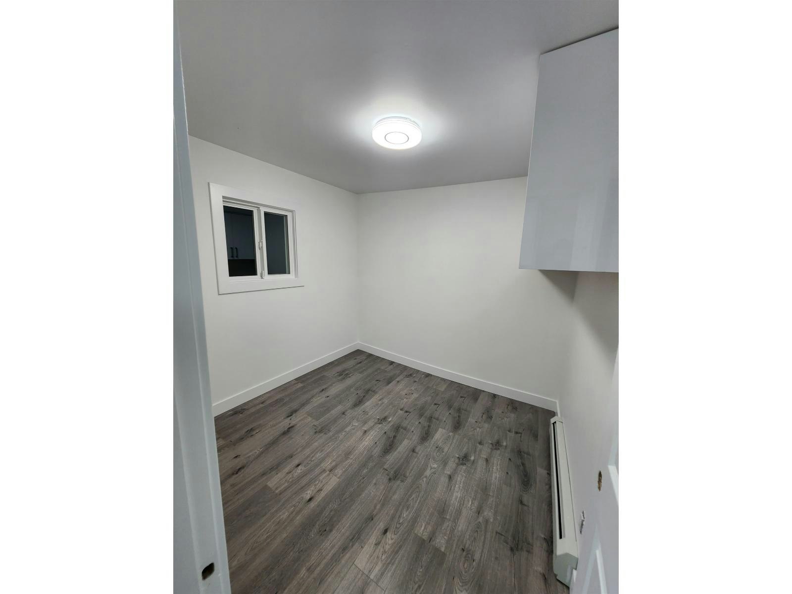 12191 101a Avenue, Surrey, BC, V3V 2Z9 - 16