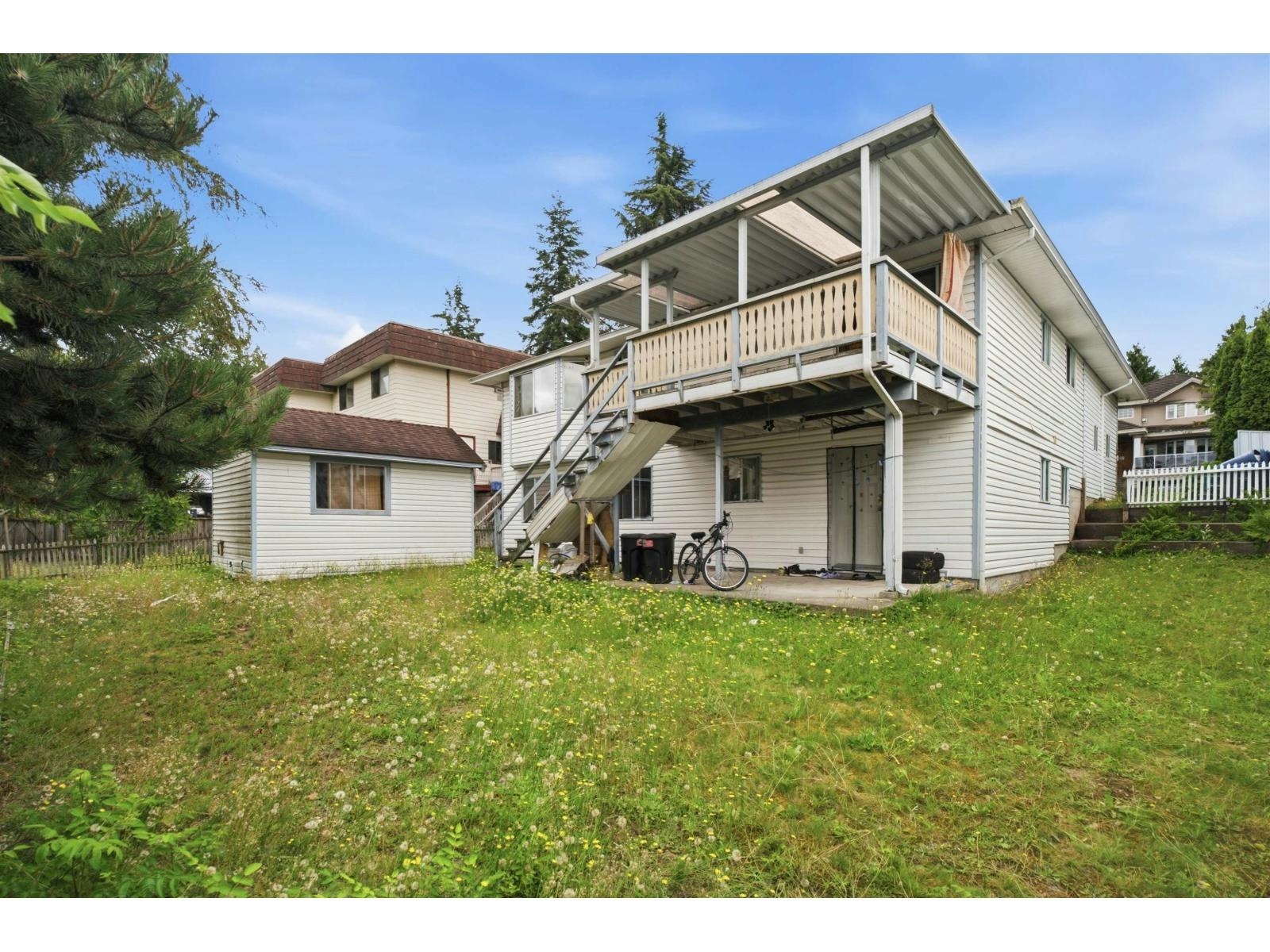 12191 101a Avenue, Surrey, BC, V3V 2Z9 - 23
