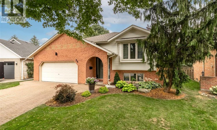 36 Plantation Place
