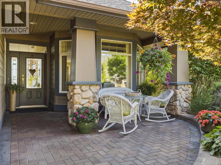 10-3800 Gallaghers Pinnacle Way, Kelowna, BC, V1W 3Z8 - 3