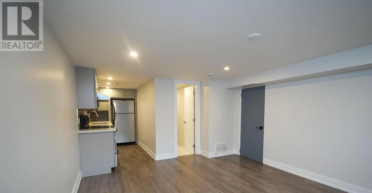 3-333 Rimilton Avenue, Toronto, ON, M8W 2E5 - 9