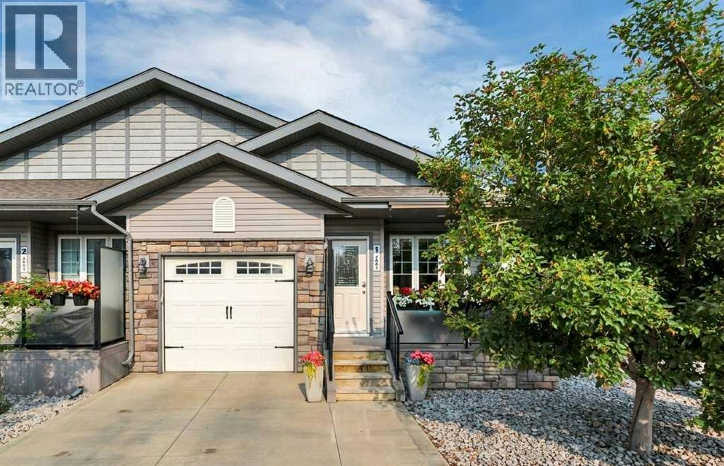1-7001 52 Street, Lacombe, AB, T4L 0H5