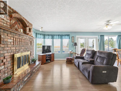 429 Davis Road - 4