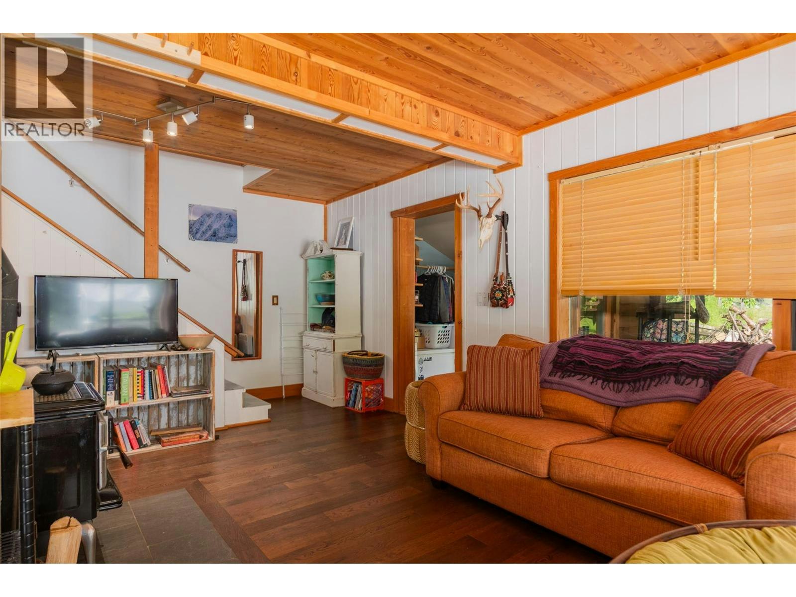 7010 Perrys Cemetery Road, Winlaw, BC, V0G 2J0 - 11