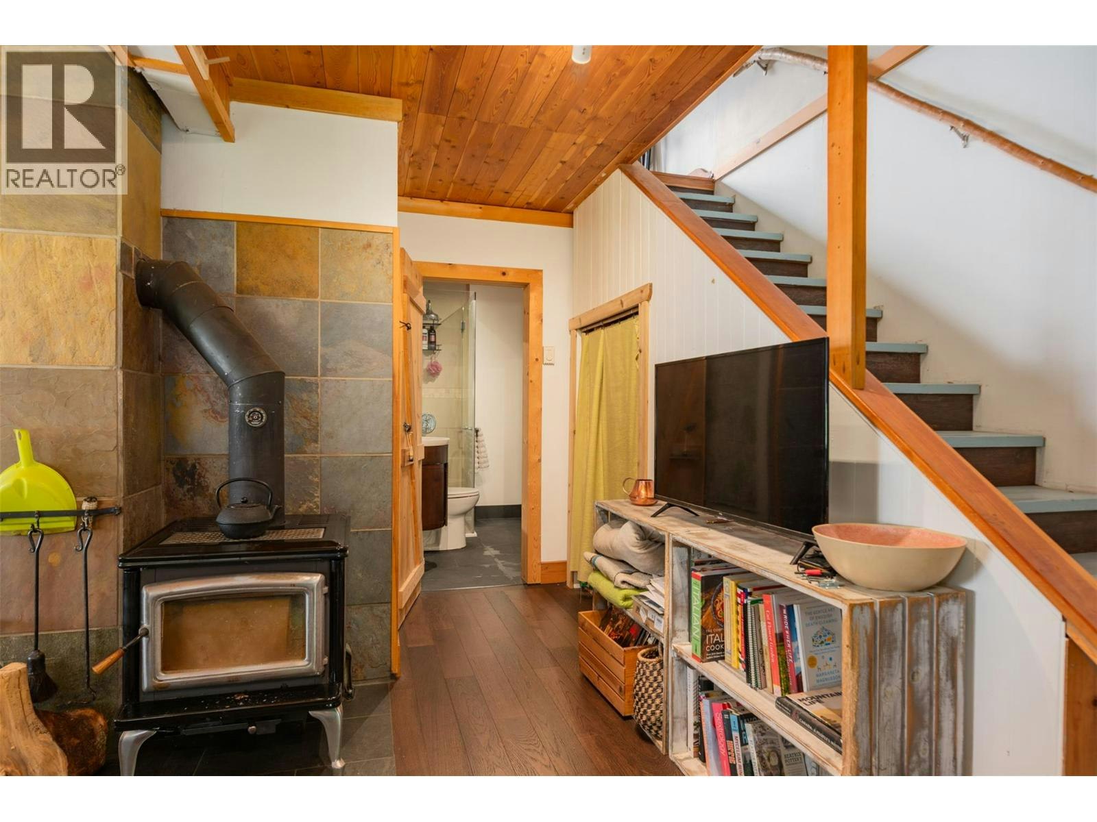 7010 Perrys Cemetery Road, Winlaw, BC, V0G 2J0 - 13