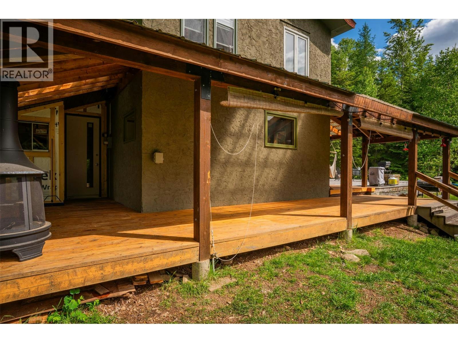 7010 Perrys Cemetery Road, Winlaw, BC, V0G 2J0 - 9
