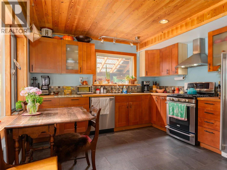 7010 Perrys Cemetery Road, Winlaw, BC, V0G 2J0 - 14