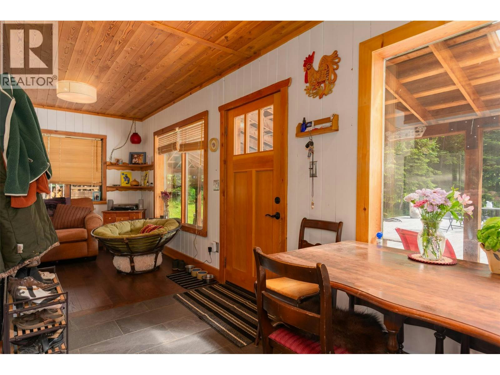 7010 Perrys Cemetery Road, Winlaw, BC, V0G 2J0 - 17