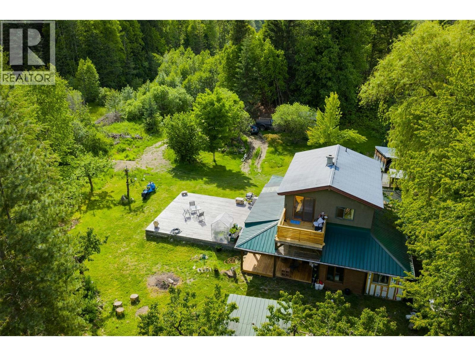 7010 Perrys Cemetery Road, Winlaw, BC, V0G 2J0 - 34