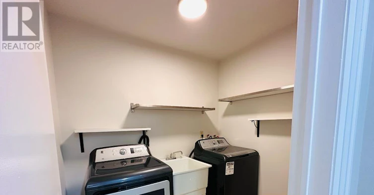 24 Sullivan Drive, Ajax, ON, L1T 3L3 - 10