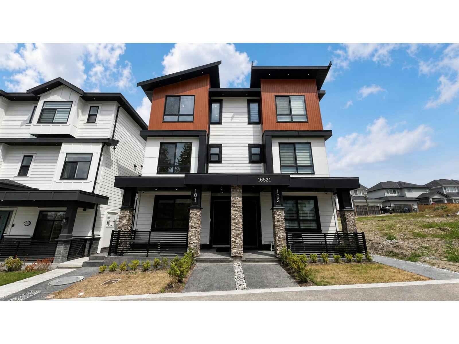 16521 20 Avenue, Surrey, BC, V3Z 0X6