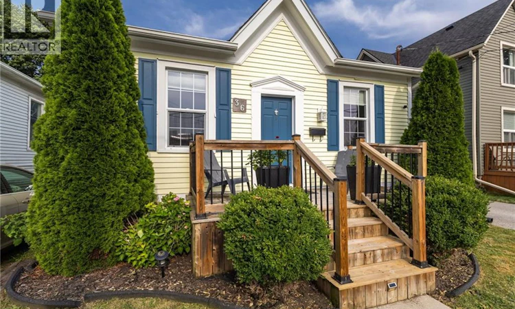 36 Woodland Avenue