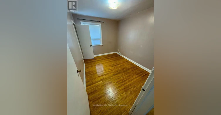 1509 Pharmacy Avenue, Toronto, ON, M1R 2J7 - 11