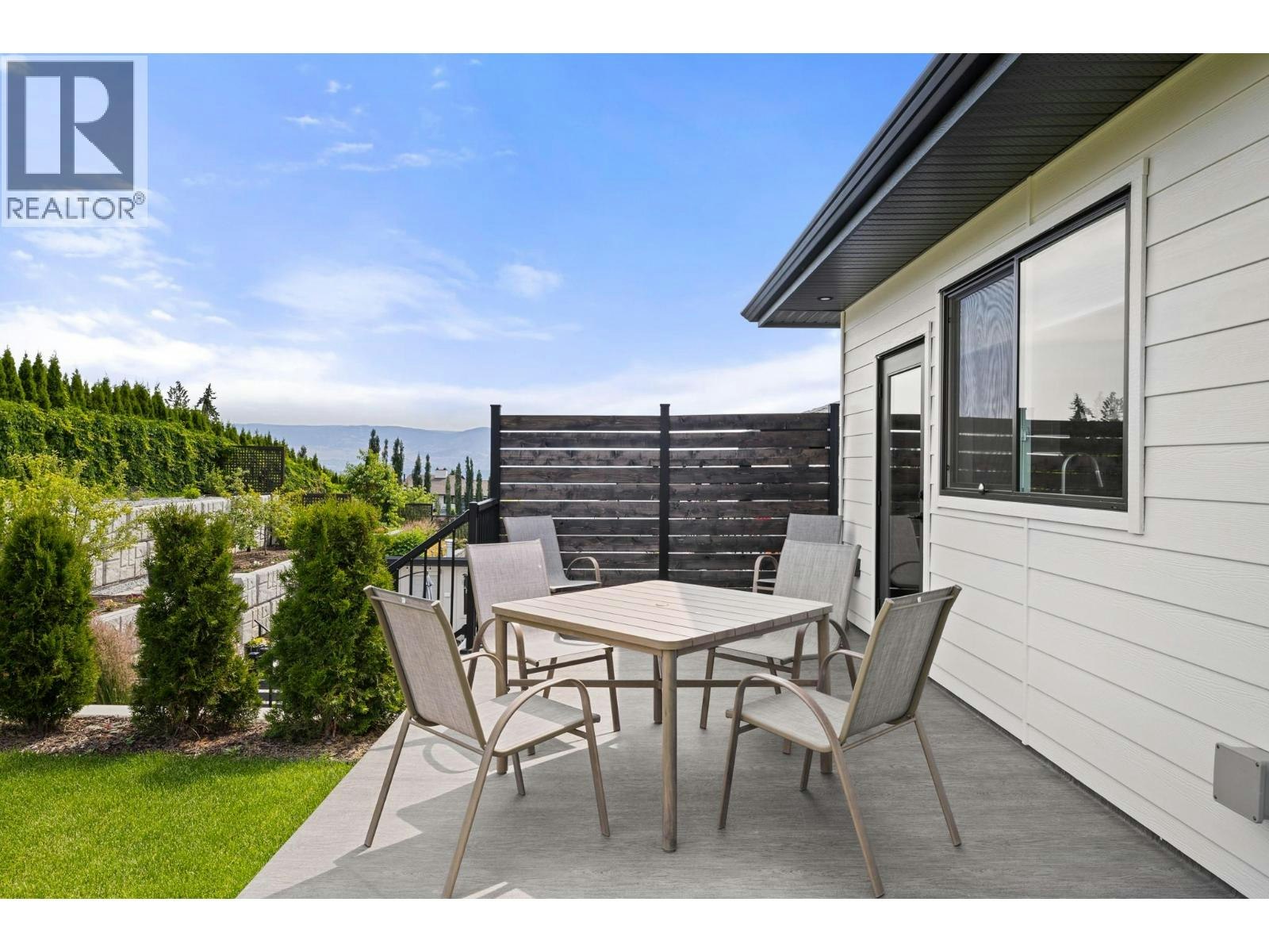 712 Lake Court, West Kelowna, BC, V1Z 0A3 - 22