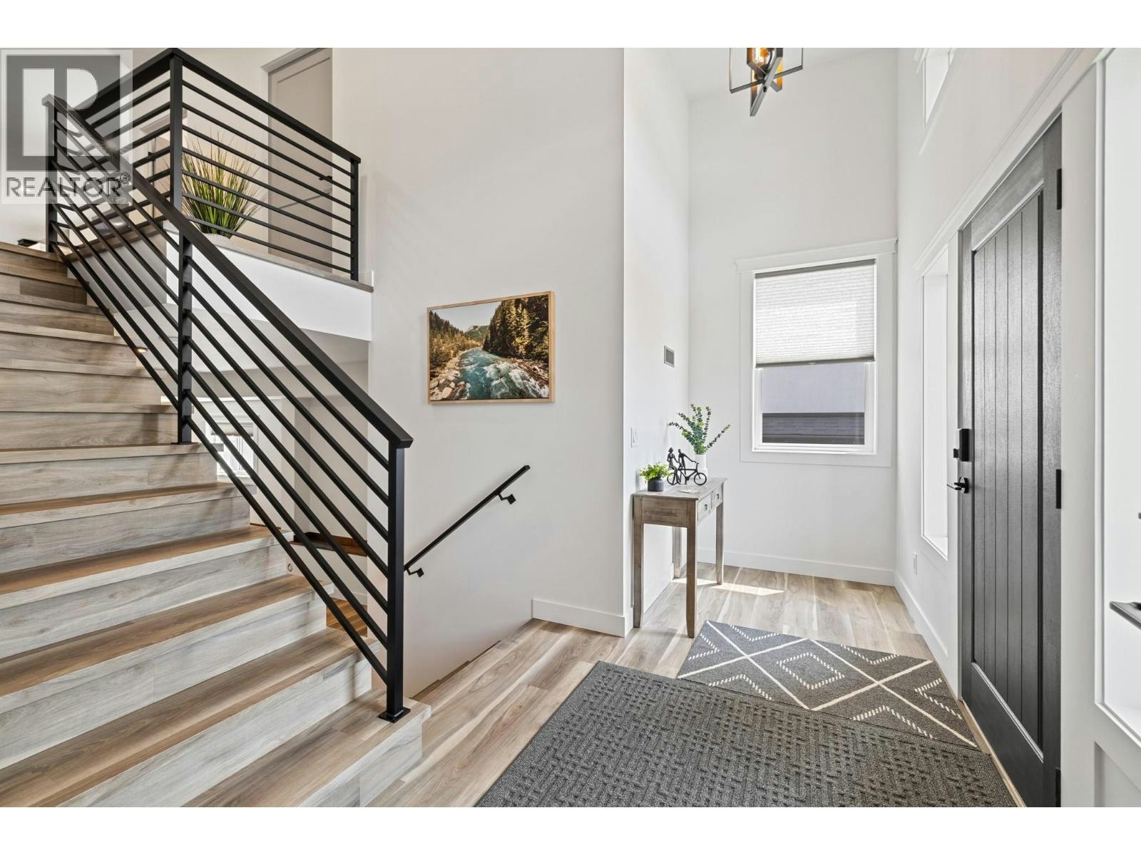 712 Lake Court, West Kelowna, BC, V1Z 0A3 - 25
