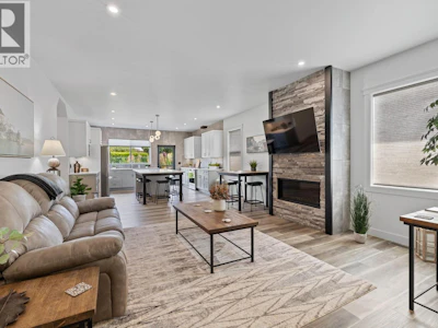 712 Lake Court - 2