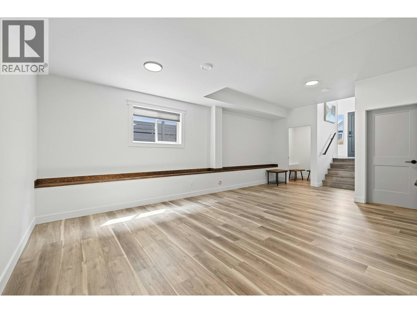 712 Lake Court, West Kelowna, BC, V1Z 0A3 - 27
