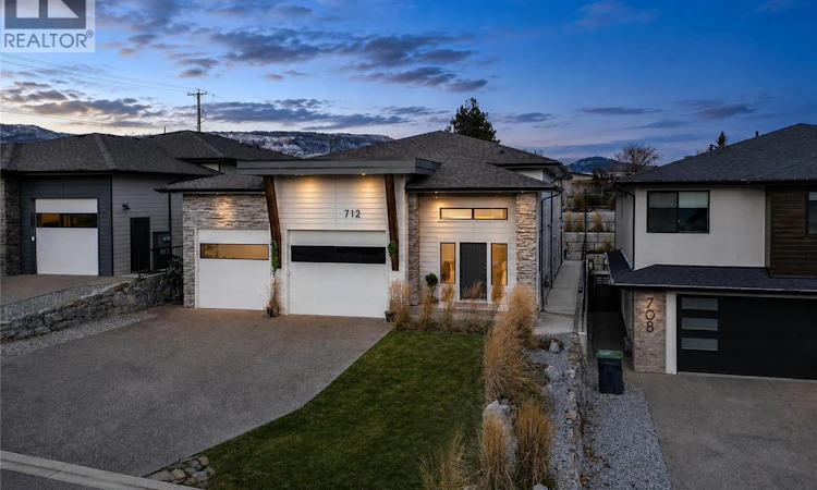 712 Lake Court