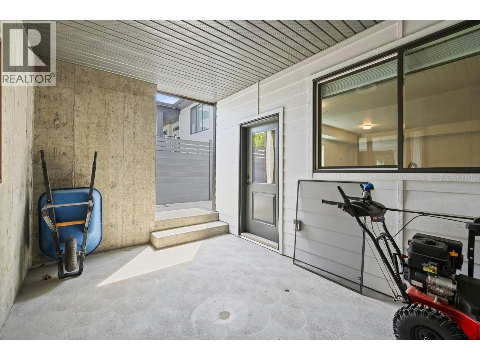 712 Lake Court, West Kelowna, BC, V1Z 0A3 - 31