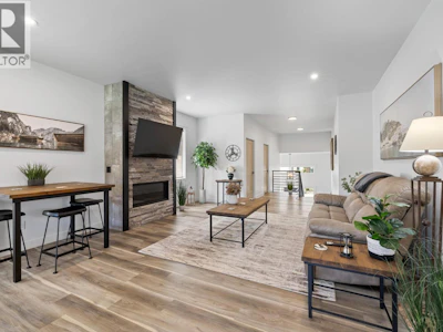 712 Lake Court - 5