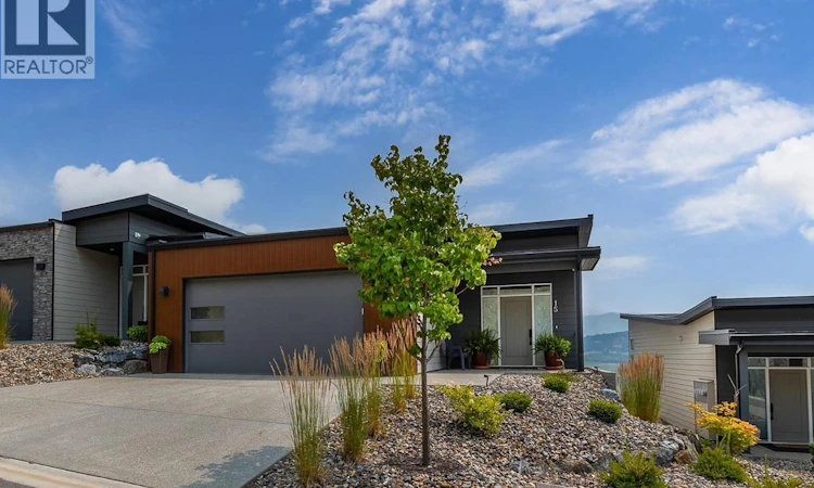 15-7735 Okanagan Hills Boulevard