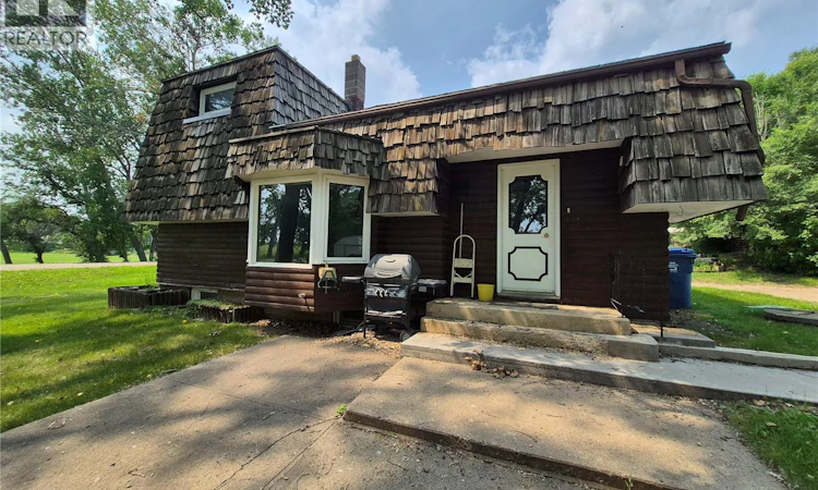 413 Peterson Avenue