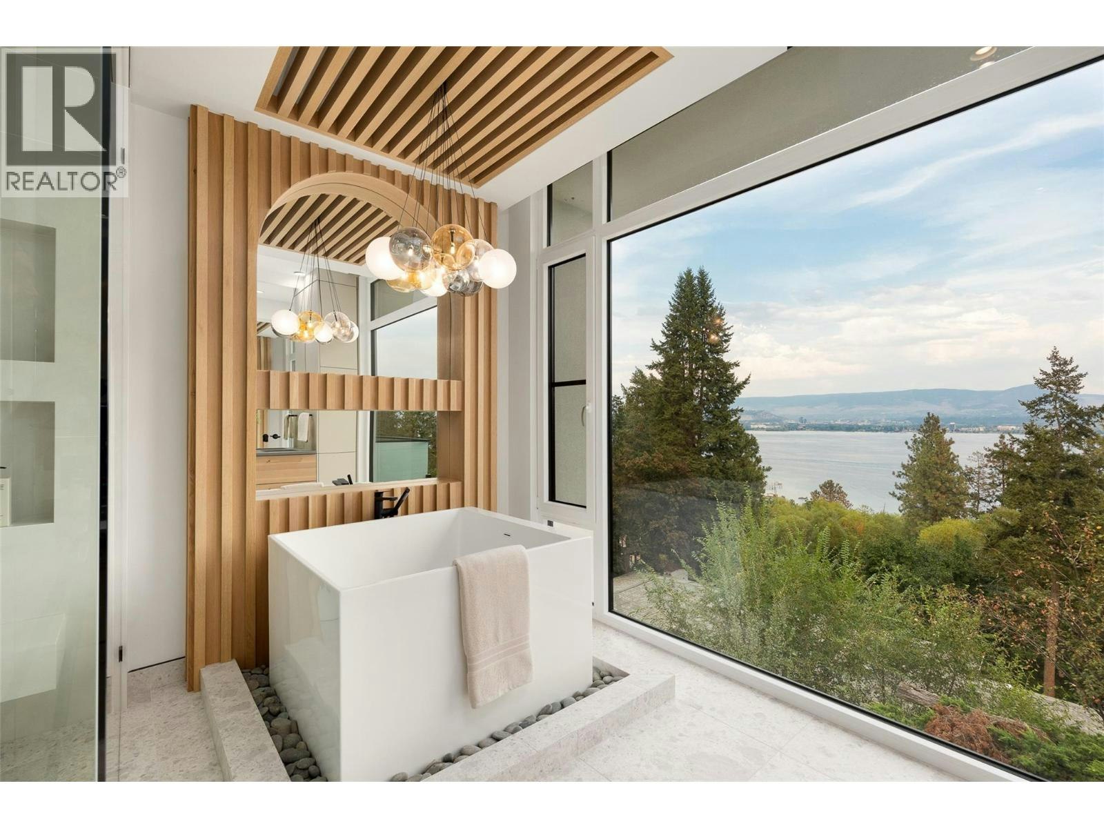 2843 Lakeridge Road, West Kelowna, BC, V1Z 1Y1 - 36