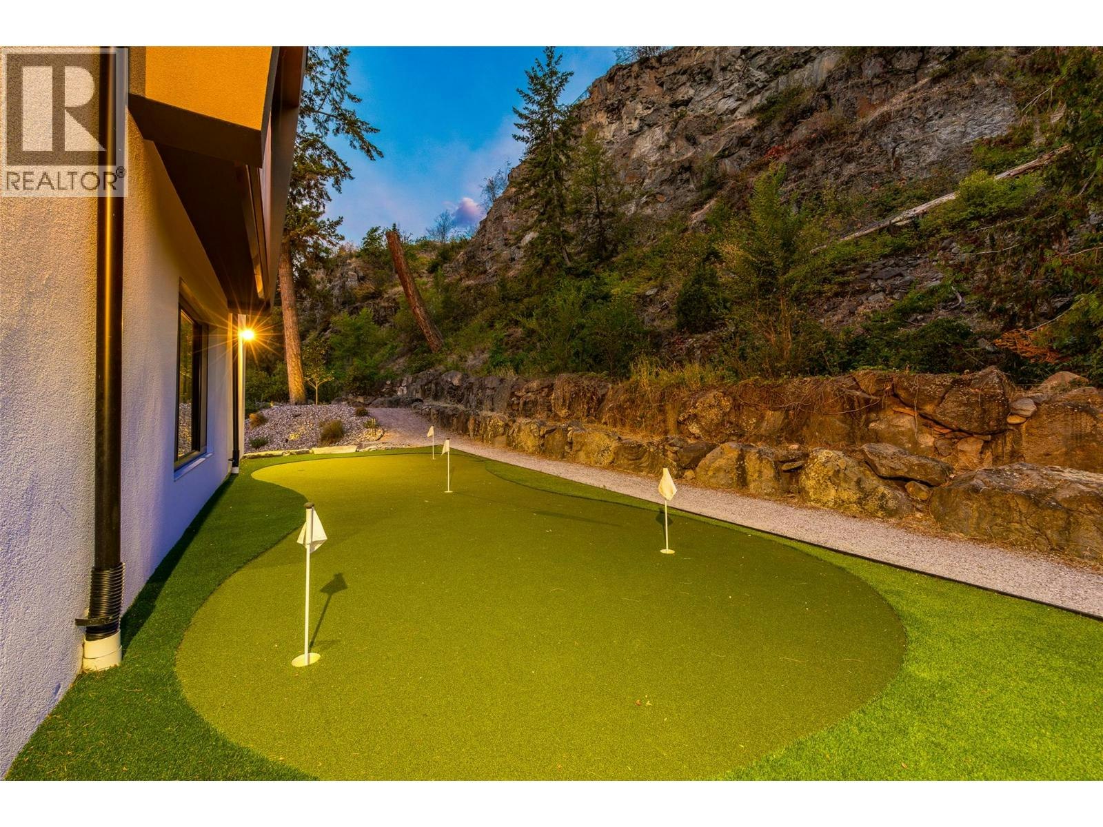2843 Lakeridge Road, West Kelowna, BC, V1Z 1Y1 - 71