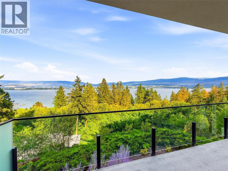 2843 Lakeridge Road, West Kelowna, BC, V1Z 1Y1 - 31