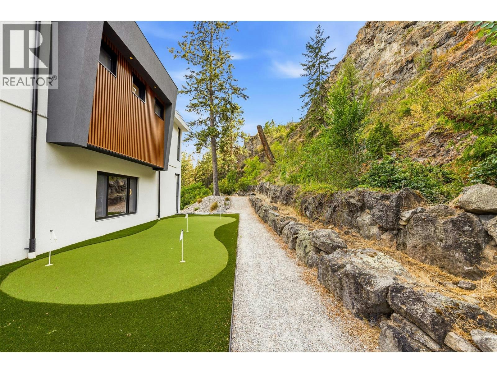 2843 Lakeridge Road, West Kelowna, BC, V1Z 1Y1 - 63