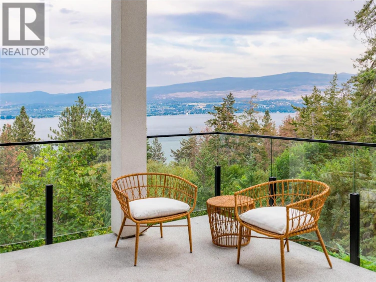 2843 Lakeridge Road, West Kelowna, BC, V1Z 1Y1 - 28