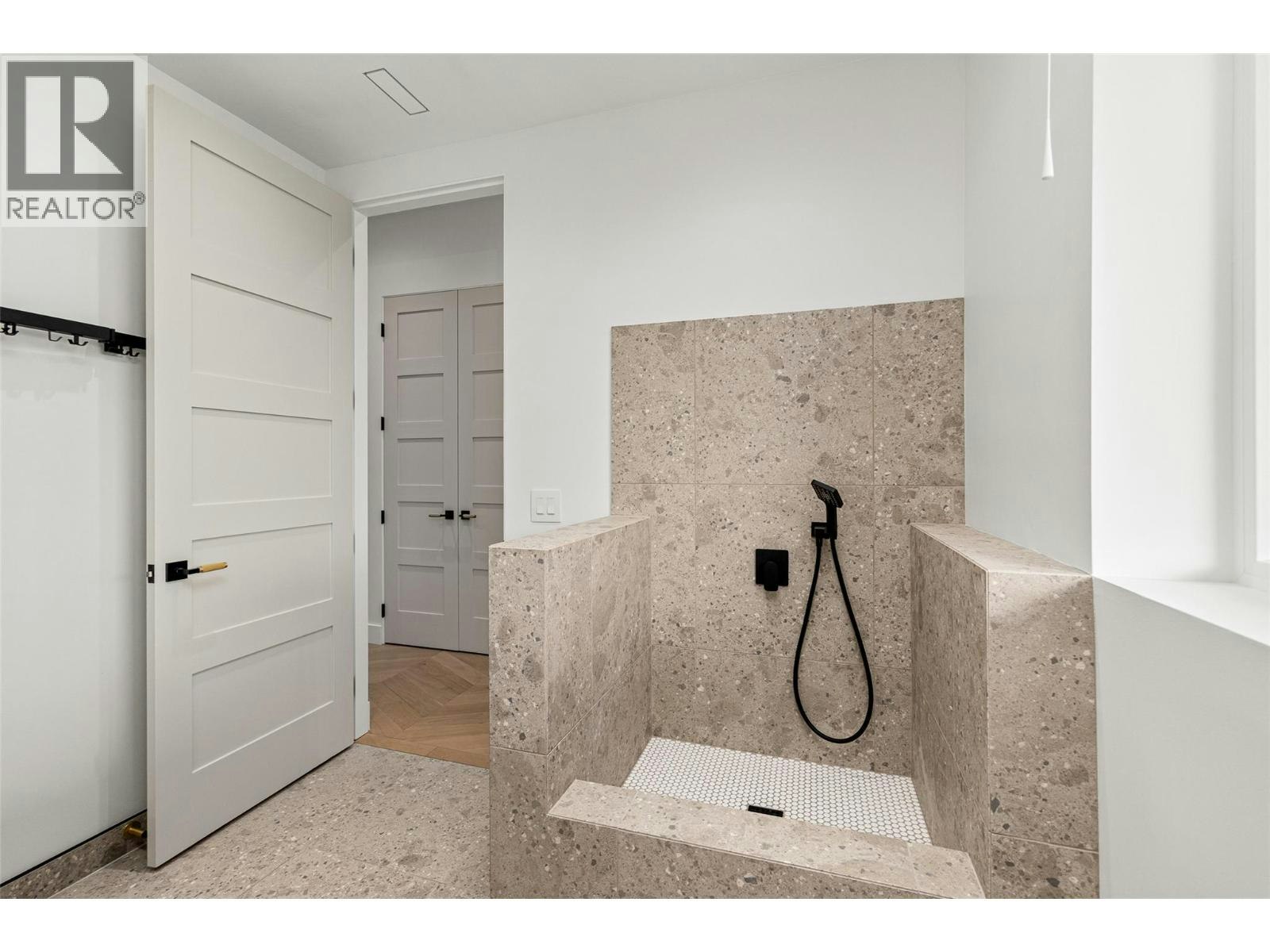 2843 Lakeridge Road, West Kelowna, BC, V1Z 1Y1 - 60