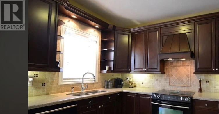 3285 Paul Henderson Drive, Mississauga, ON, L5M 0H5 - 8