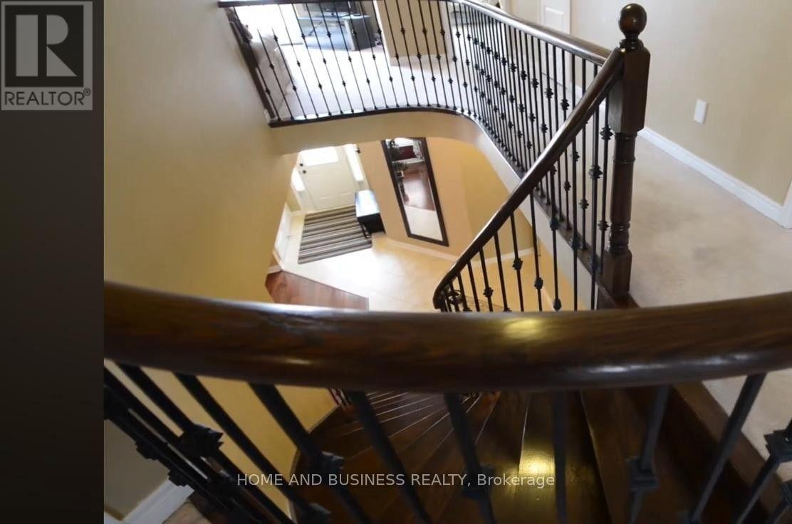 3285 Paul Henderson Drive, Mississauga, ON, L5M 0H5 - 7