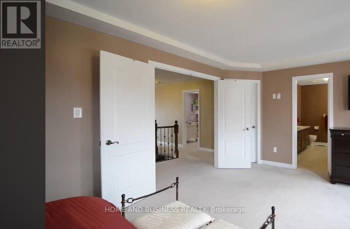 3285 Paul Henderson Drive, Mississauga, ON, L5M 0H5 - 9