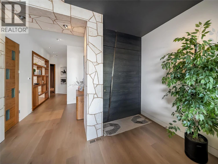 732 Highpointe Place, Kelowna, BC, V1V 2Y3 - 17