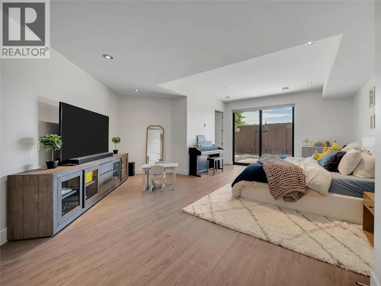 732 Highpointe Place, Kelowna, BC, V1V 2Y3 - 64