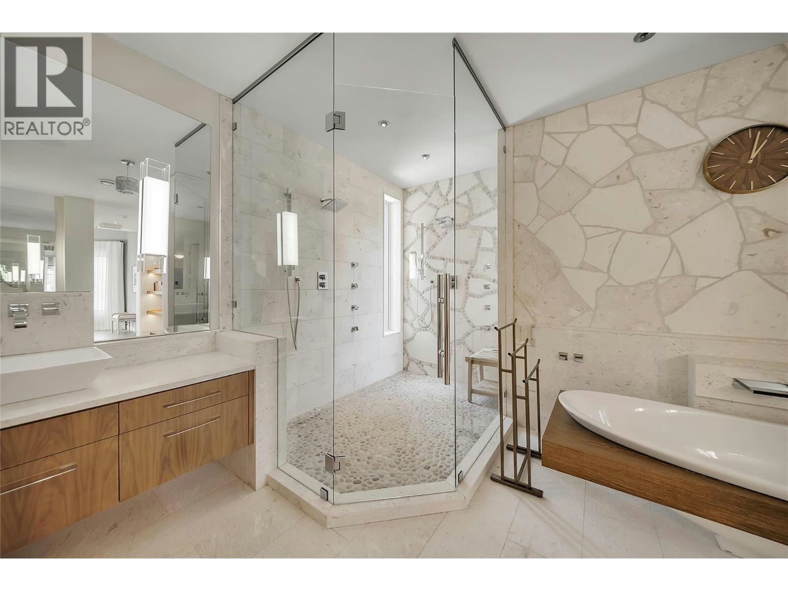 732 Highpointe Place, Kelowna, BC, V1V 2Y3 - 52
