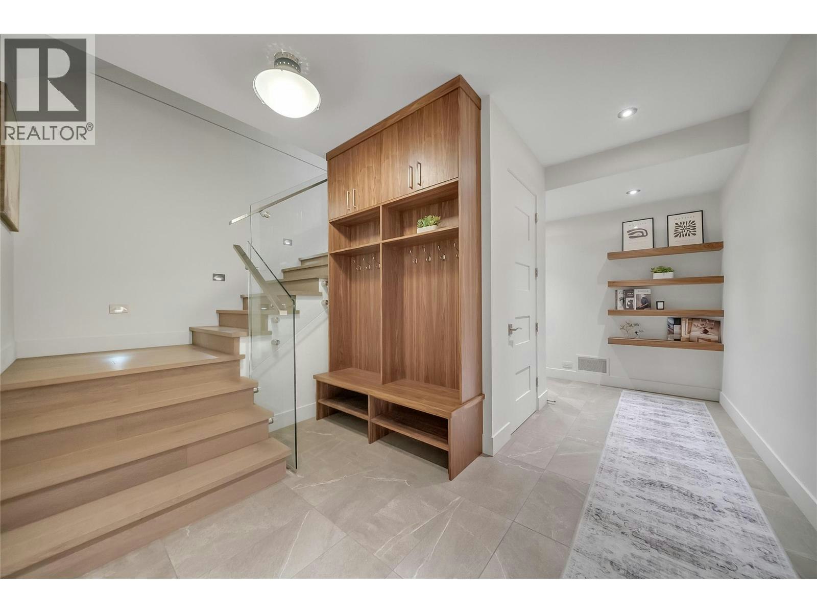 732 Highpointe Place, Kelowna, BC, V1V 2Y3 - 58