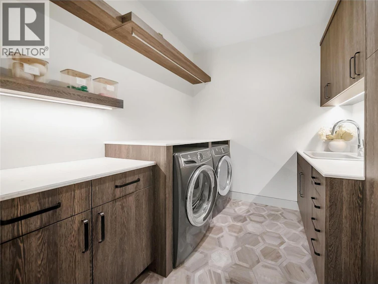 732 Highpointe Place, Kelowna, BC, V1V 2Y3 - 13