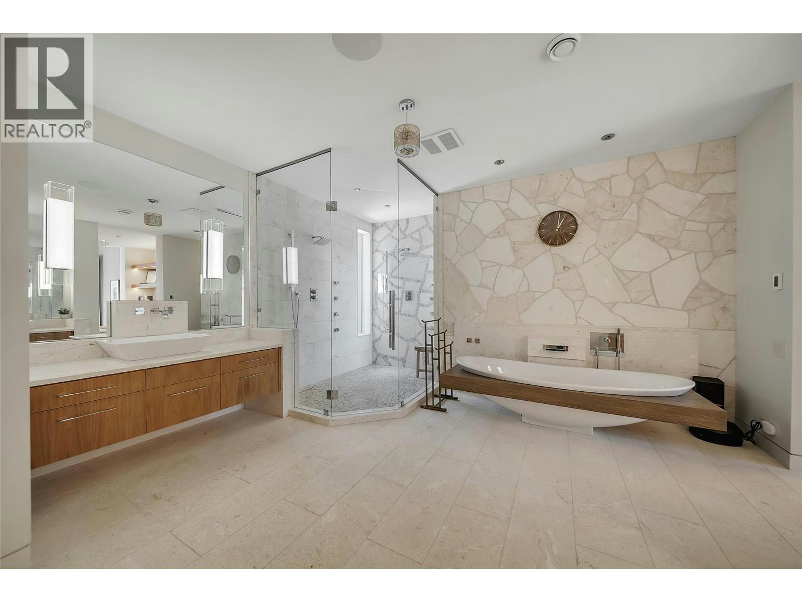 732 Highpointe Place, Kelowna, BC, V1V 2Y3 - 50