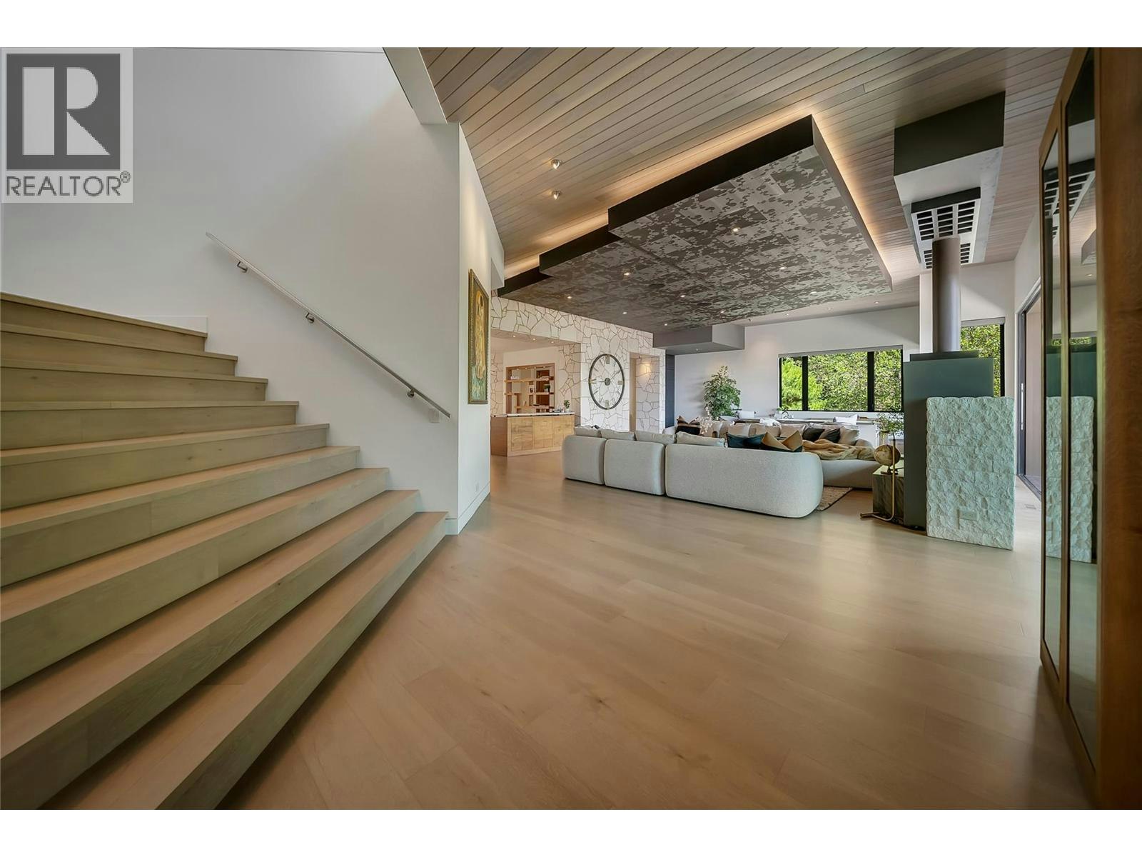 732 Highpointe Place, Kelowna, BC, V1V 2Y3 - 30