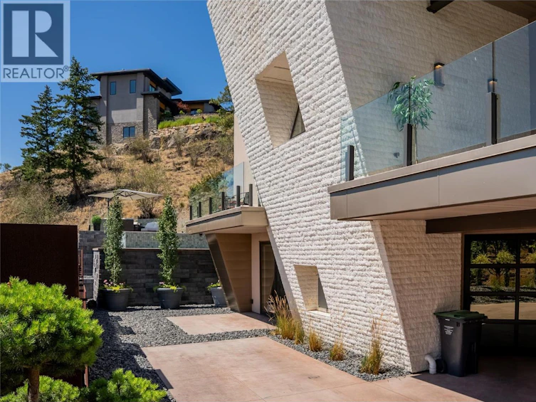 732 Highpointe Place, Kelowna, BC, V1V 2Y3 - 81