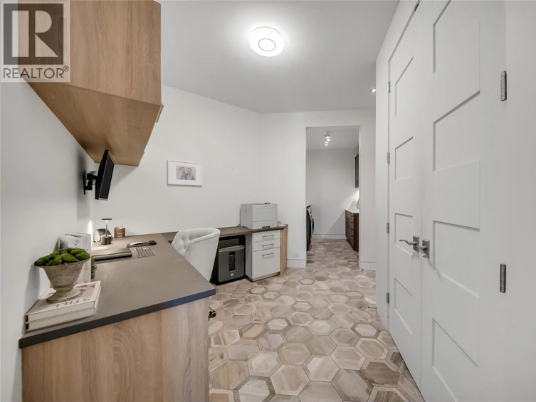 732 Highpointe Place, Kelowna, BC, V1V 2Y3 - 12