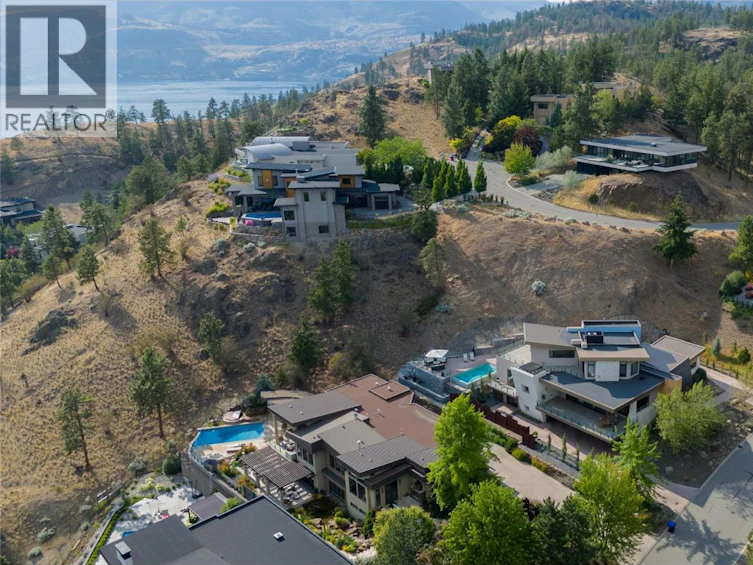 732 Highpointe Place, Kelowna, BC, V1V 2Y3 - 98