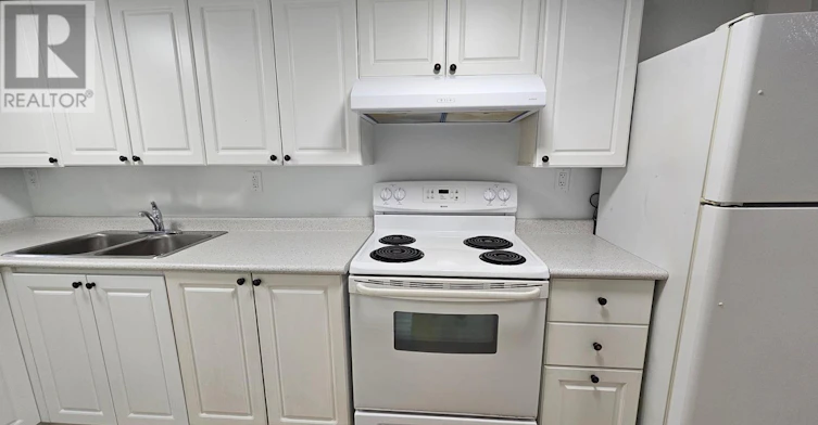 332 Rosedale Drive, Whitby, ON, L1N 1Z3 - 9