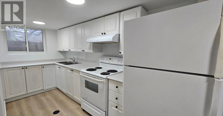 332 Rosedale Drive, Whitby, ON, L1N 1Z3 - 6