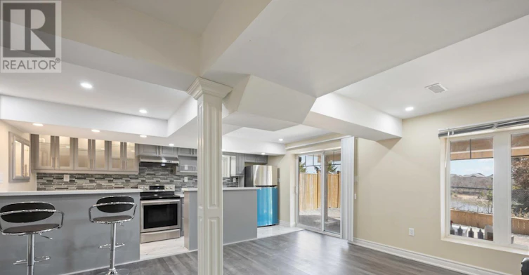 7 Mosely Crescent, Ajax, ON, L1Z 0M9 - 11