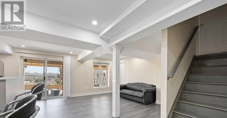 7 Mosely Crescent, Ajax, ON, L1Z 0M9 - 5